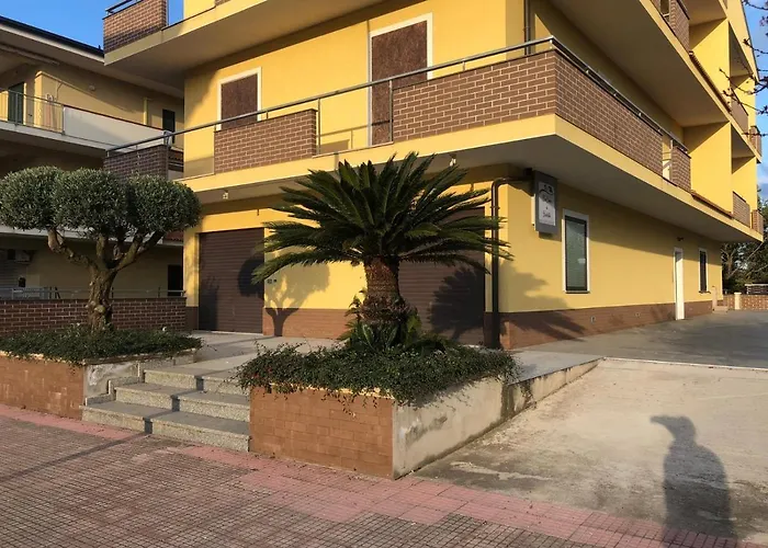 La Casa Di Violetta 住宿加早餐酒店 Acconia